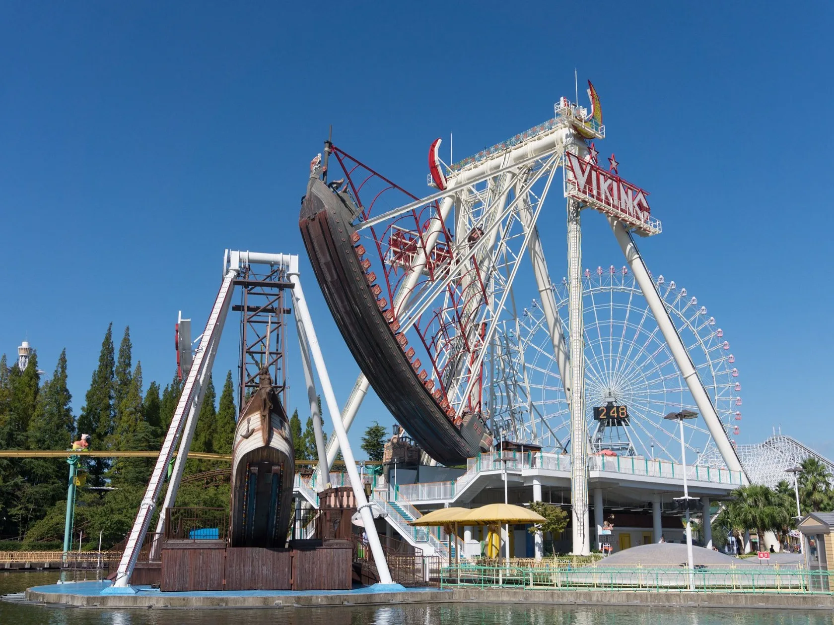 Nagashima Spa Land roller coasters and rides