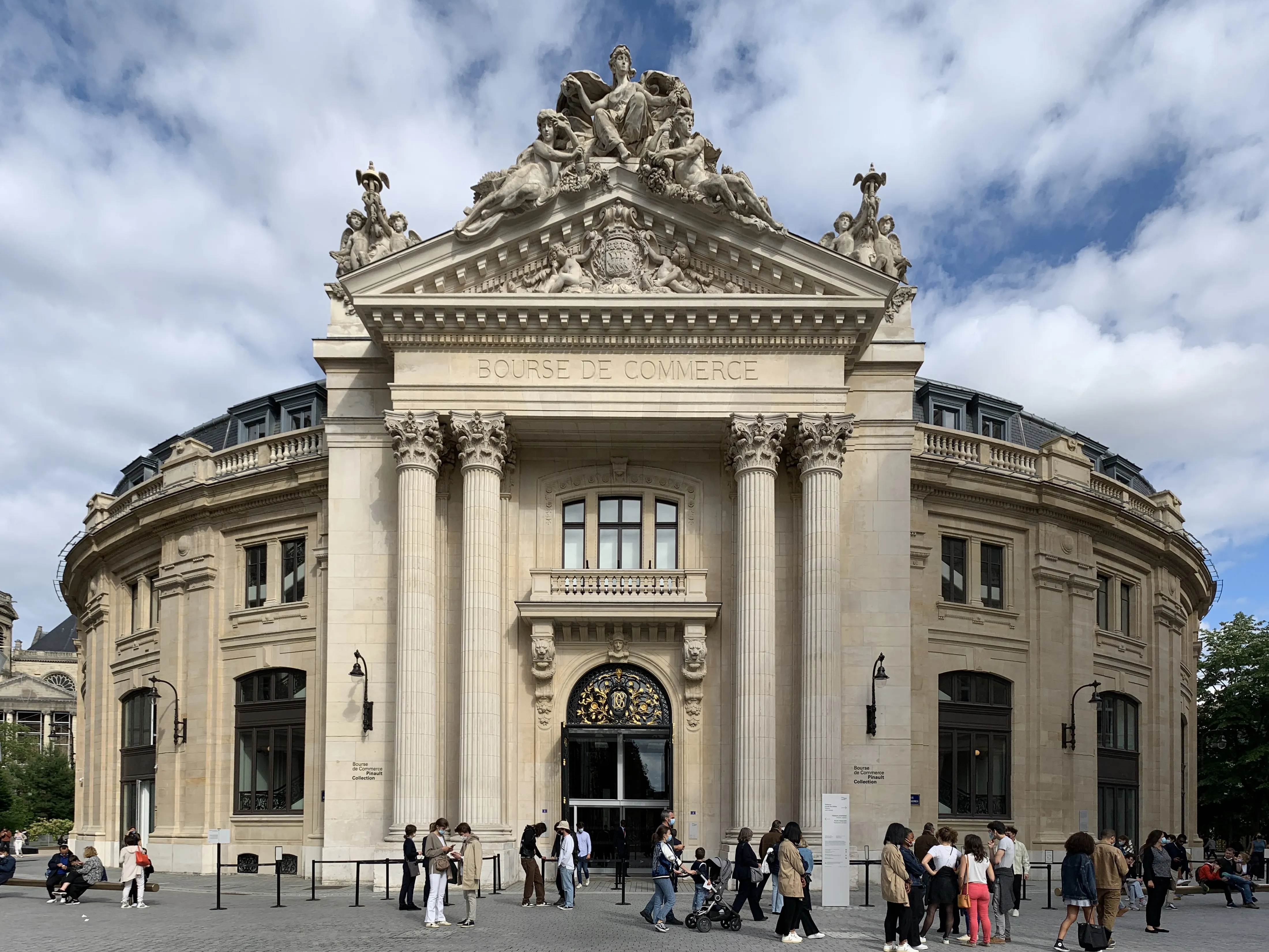 Bourse de Commerce Pinault Collection Paris dome