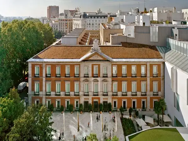 Thyssen Bornemisza Museum exterior Madrid